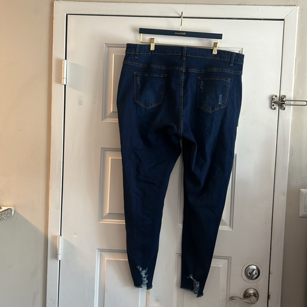 SHEIN - Picture 3 of 4